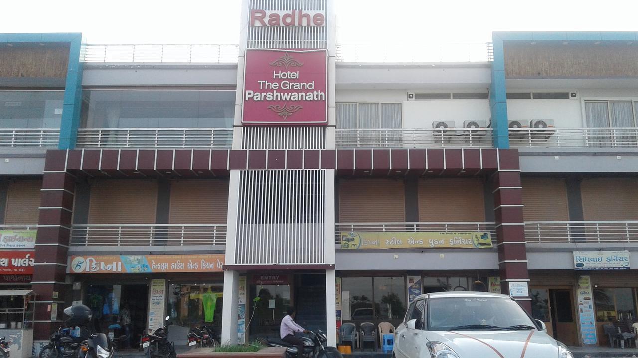 Hotel The Grand Parshwanath Sankeshvar Exterior photo