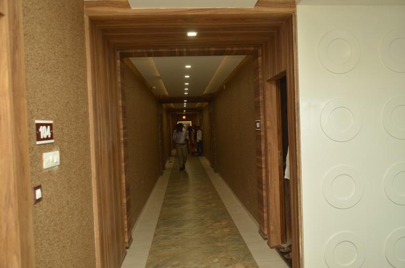 Hotel The Grand Parshwanath Sankeshvar Exterior photo